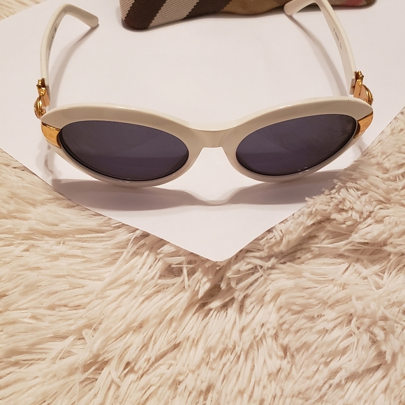 BURBERRY GLASSES❤️❤️❤️SOLD - Picture 8 of 8